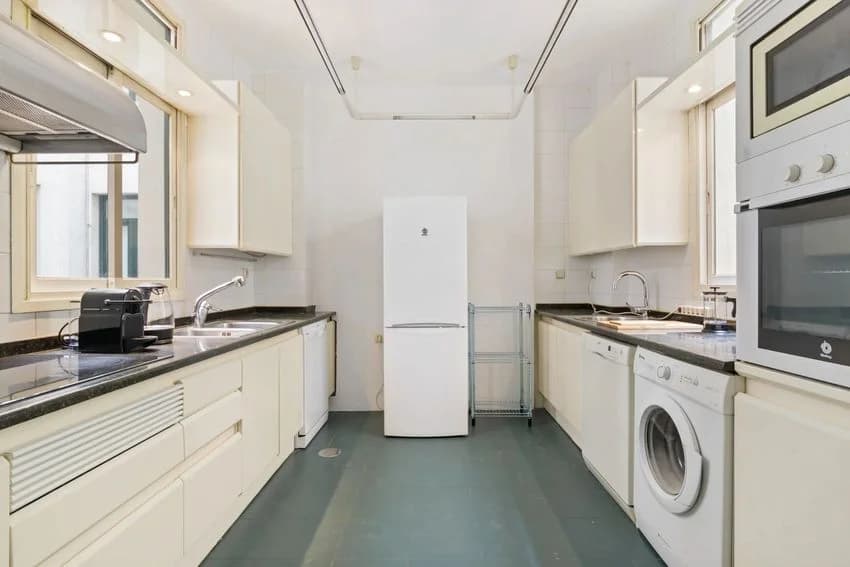 T2 flat for rent in Rua dos Morgados, 1