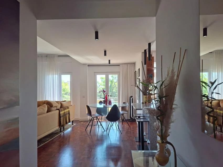 T3 flat for rent in rua Sacadura Cabral, 117