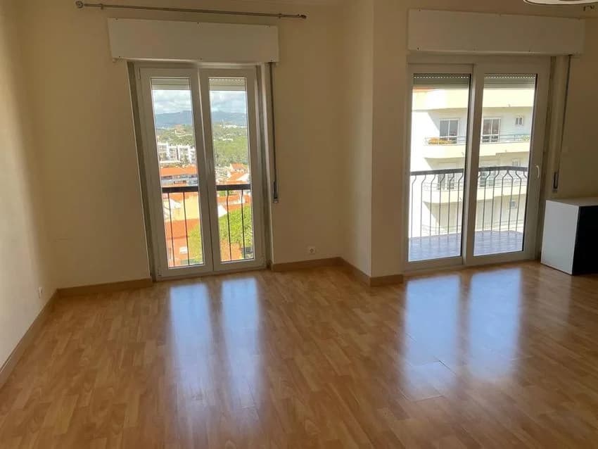 T3 flat for rent in rua de Santarem