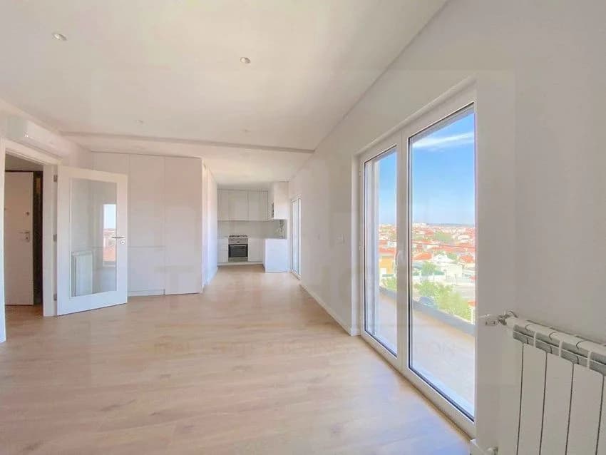 T2 flat for rent in rua Alves de Sá, 61