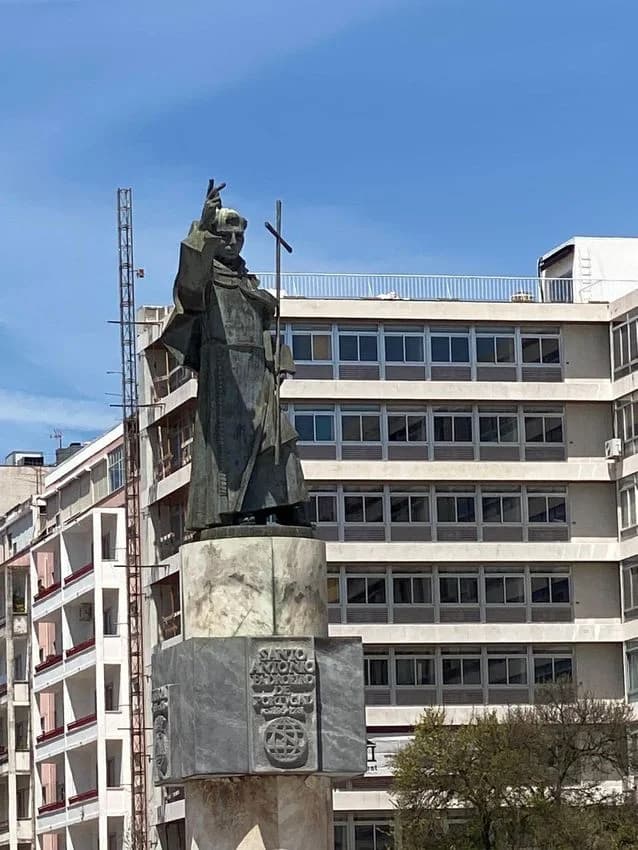 T3 flat for rent in avenida dos Estados Unidos da América