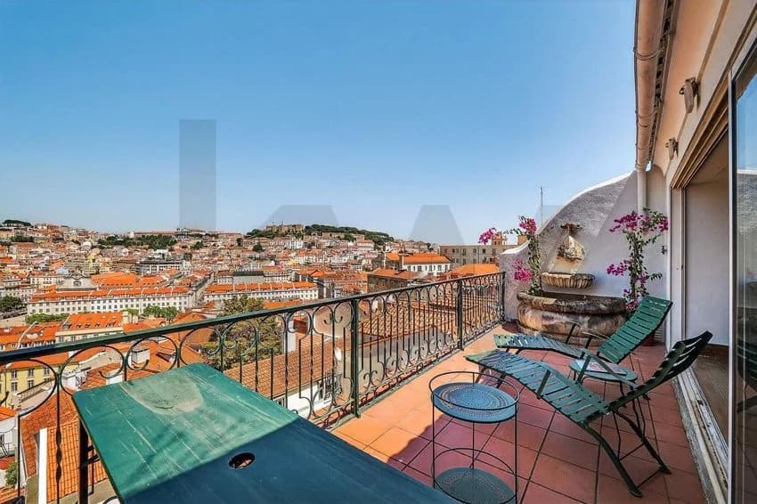 T4 flat for rent in rua da Condessa Nn