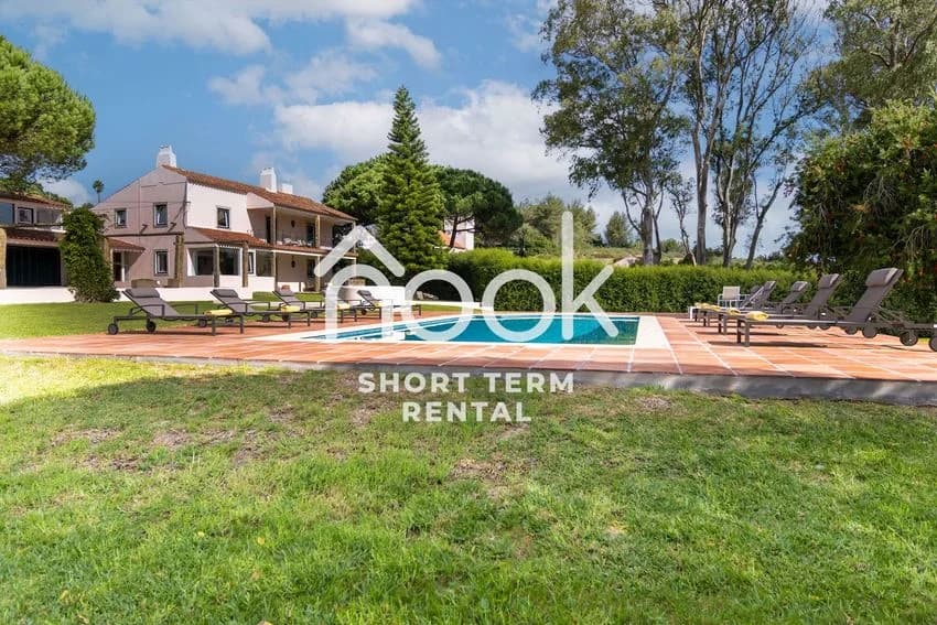 Detached house for rent in estrada da Madre de Deus