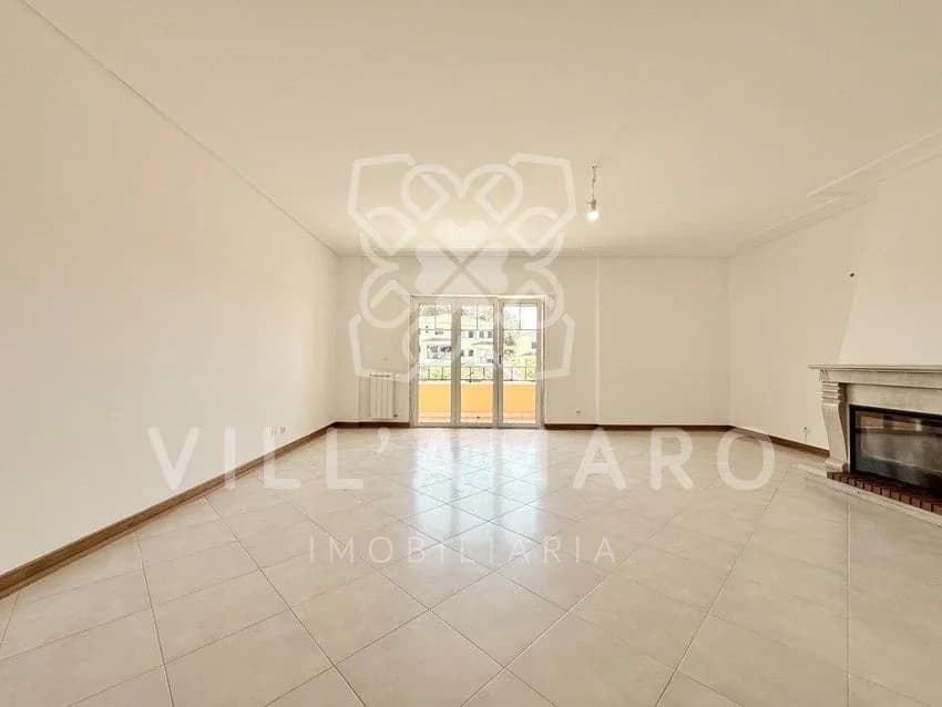T2 flat for rent in Venda do Pinheiro e Santo Estêvão das Galés