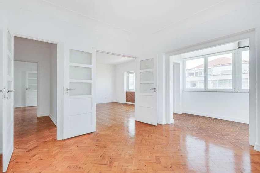 T4 flat for rent in avenida João XXI, 17