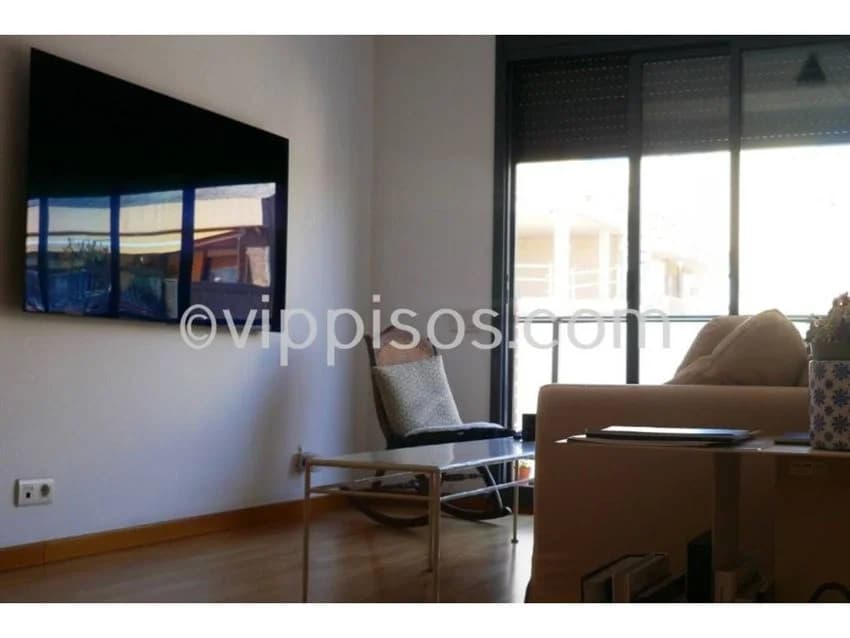Flat / apartment for rent in Calle del Trobador