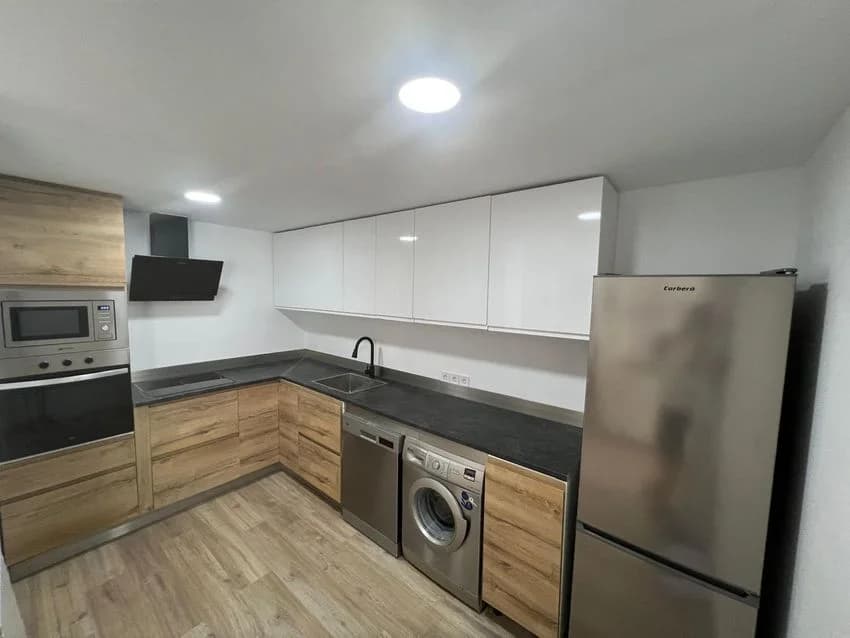 Flat / apartment for rent in Calle del Pilar, 45