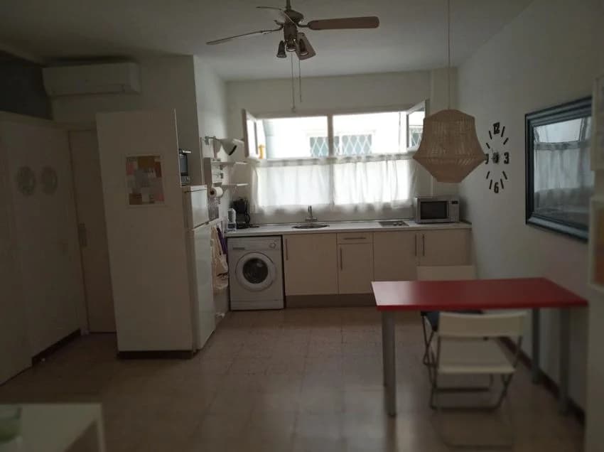 Flat / apartment for rent in Calle del Clos de Sant Francesc, 2
