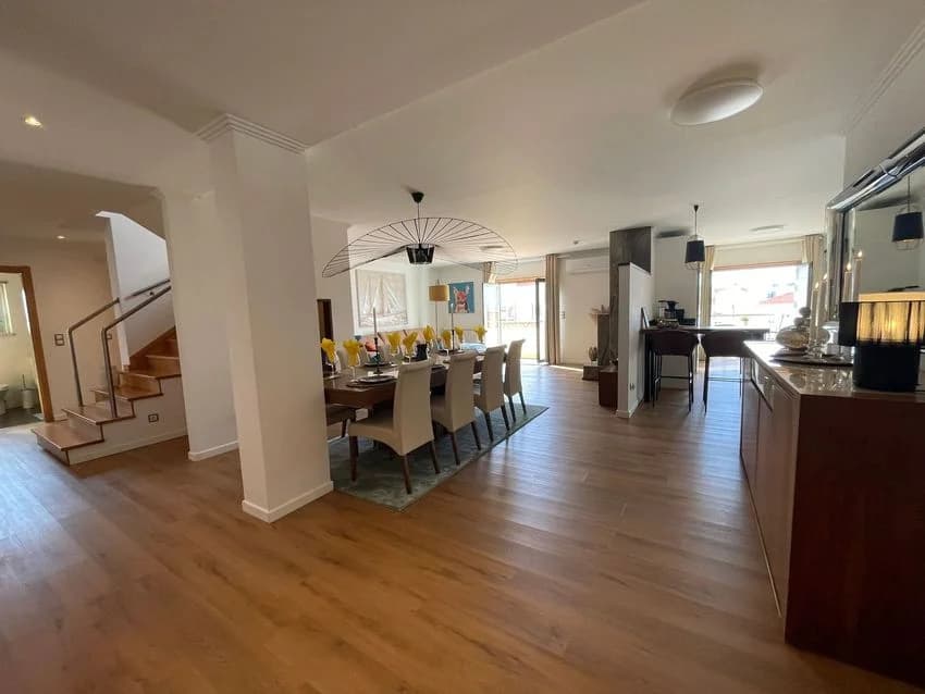 Duplex for rent in rua dos Pocinhos, 30