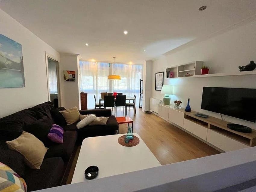 Flat / apartment for rent in Calle de Calàbria