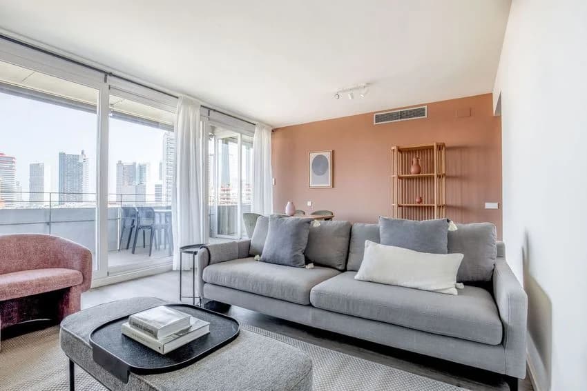 Flat / apartment for rent in Calle de Llull