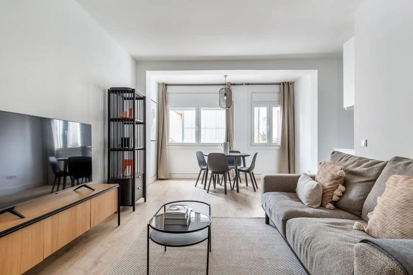 Flat / apartment for rent in Calle de Provença