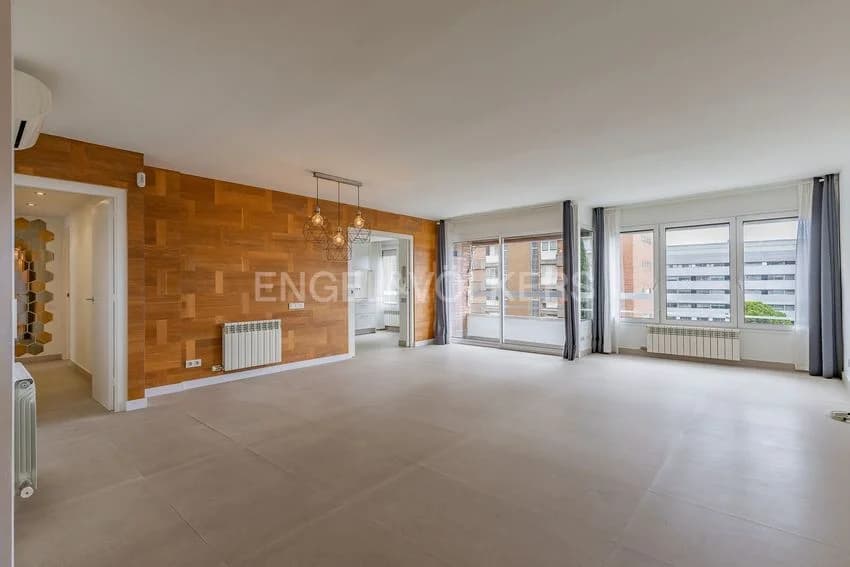 Flat / apartment for rent in La Maternitat i Sant Ramon