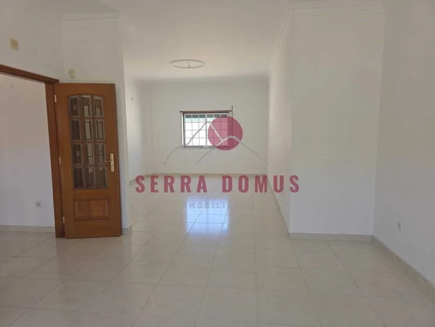 Detached house for rent in Vale Mourão - Paiões
