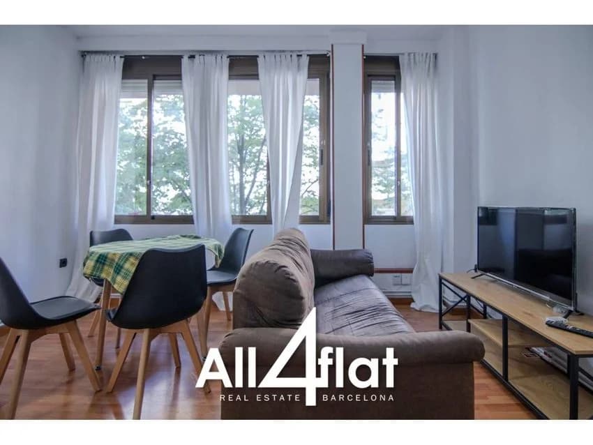 Flat / apartment for rent in Avenida de la Mare de Déu de Montserrat, 252 -266