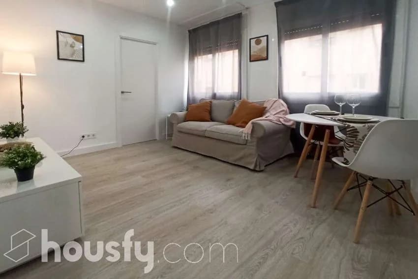Flat / apartment for rent in Calle de l'Alcubierre