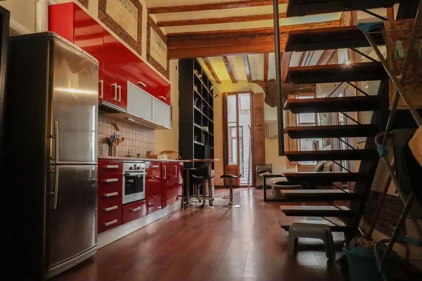 Duplex for rent in Calle de la Mercè, Barcelona