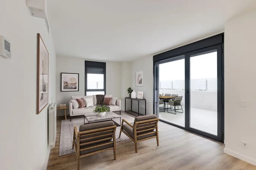 Flat / apartment for rent in Paseo de la Zona Franca Nn