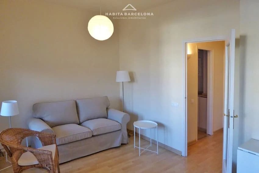 Flat / apartment for rent in Calle de Sant Gervasi de Cassoles