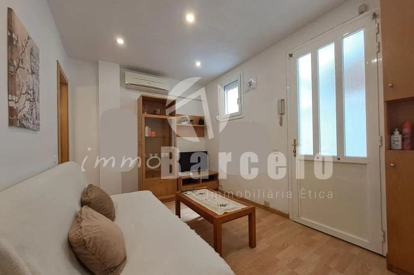Flat / apartment for rent in Calle d'Arizala