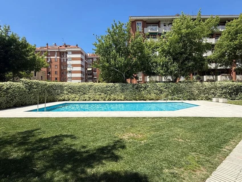 Flat / apartment for rent in Calle del Doctor Murillo