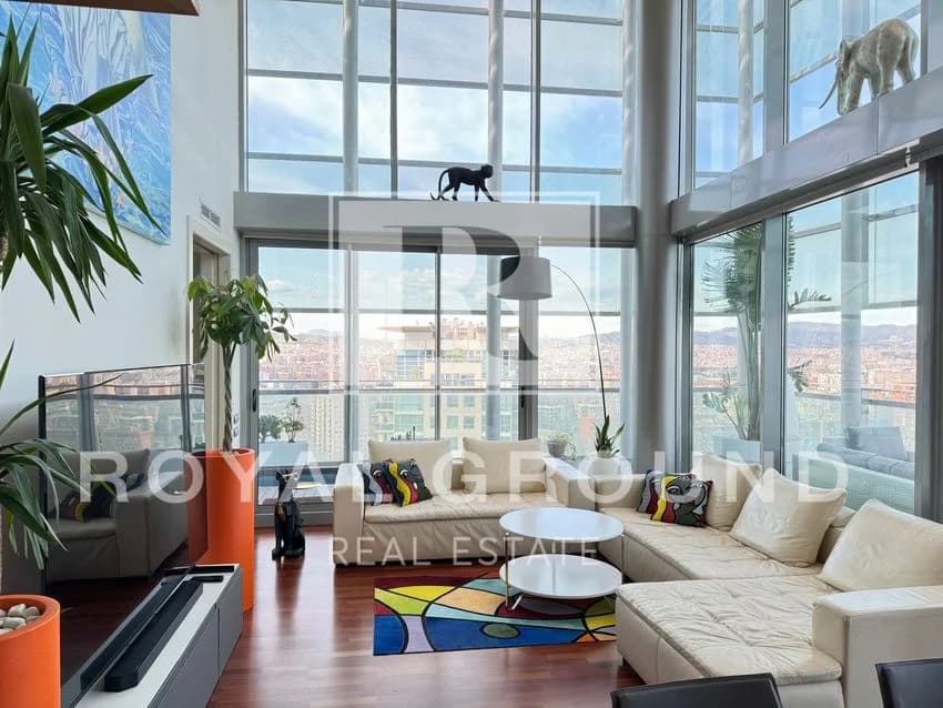 Duplex for rent in Paseo del Taulat