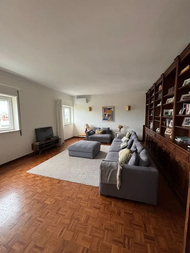 T5 flat for rent in rua Diogo Afonso