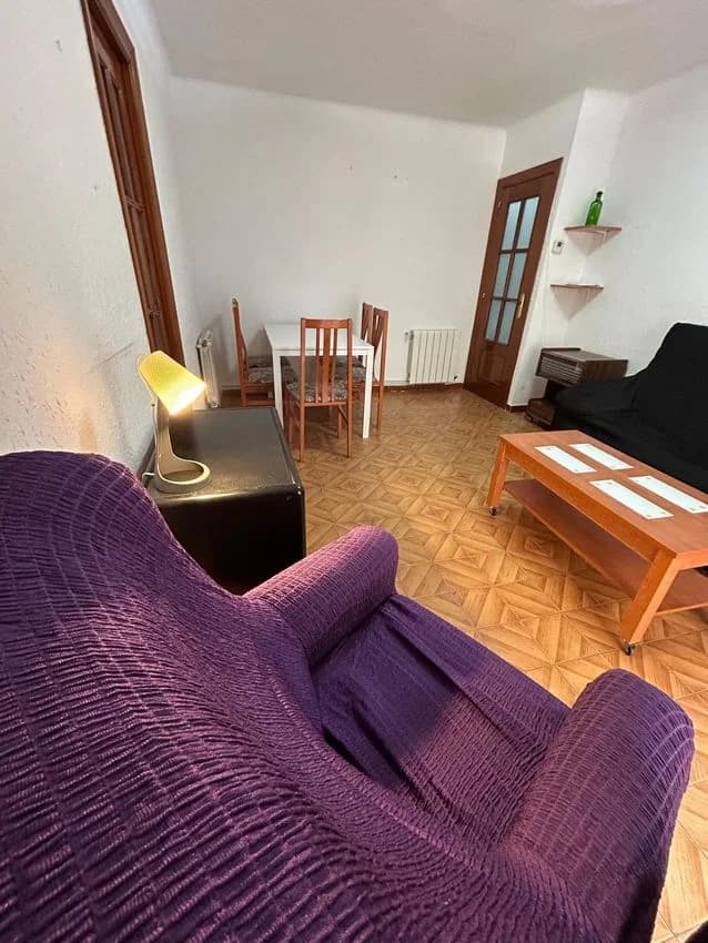 Flat / apartment for rent in Calle Calassanç Marquès