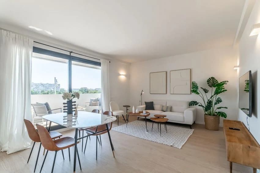 Flat / apartment for rent in Plaza Charlie Rivel, 3