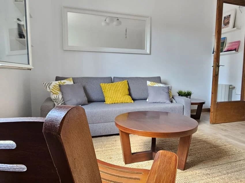 Flat / apartment for rent in Calle de Lepant