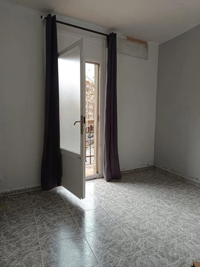 Flat / apartment for rent in Calle de València