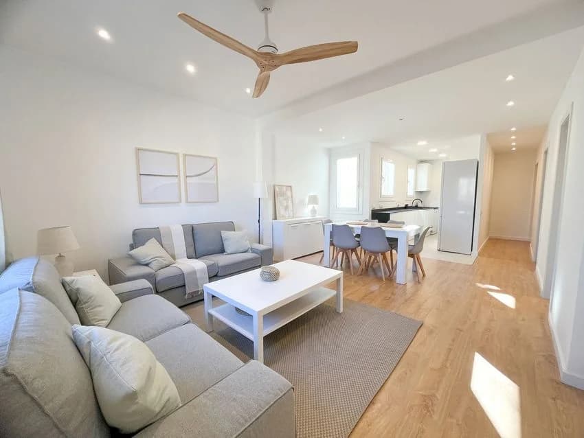Penthouse for rent in Calle de Mandri, 22