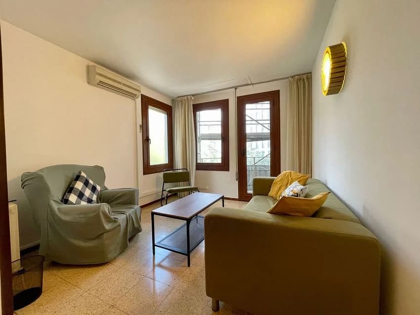 Flat / apartment for rent in Calle de Còrsega, 508