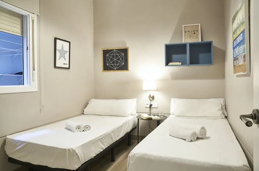 Flat / apartment for rent in Calle del Vallès, 5