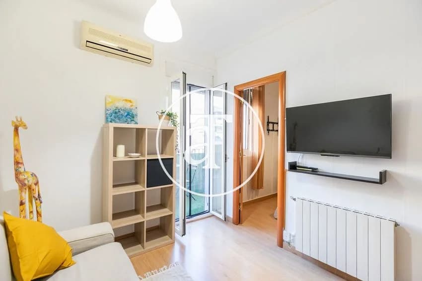 Flat / apartment for rent in Calle de Jacquard, 34