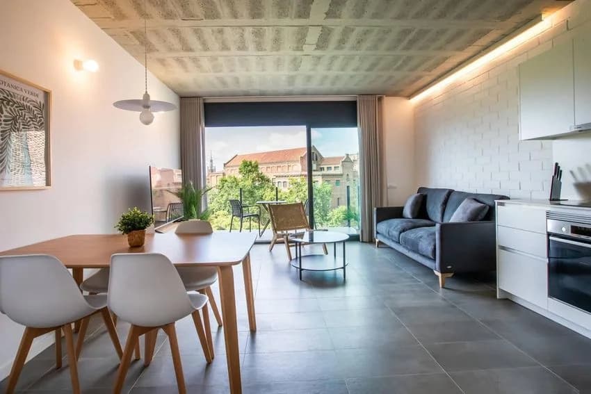 Flat / apartment for rent in Calle de Sant Quintí