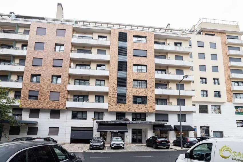 T1 flat for rent in rua António Alçada Baptista, 3