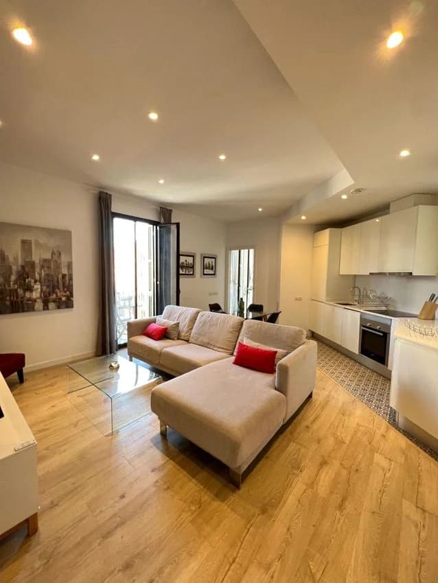 Flat / apartment for rent in Calle de Sant Antoni Maria Claret