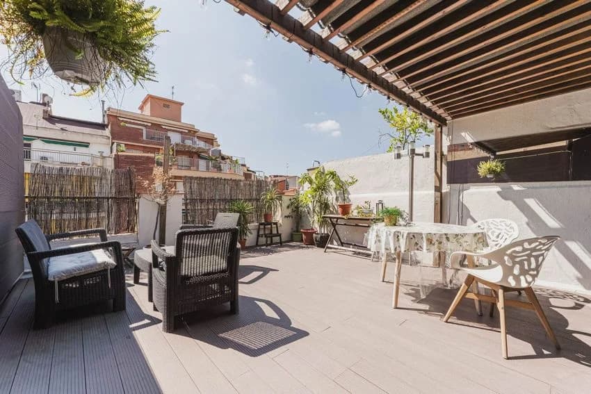 Penthouse for rent in Calle de la Diputació