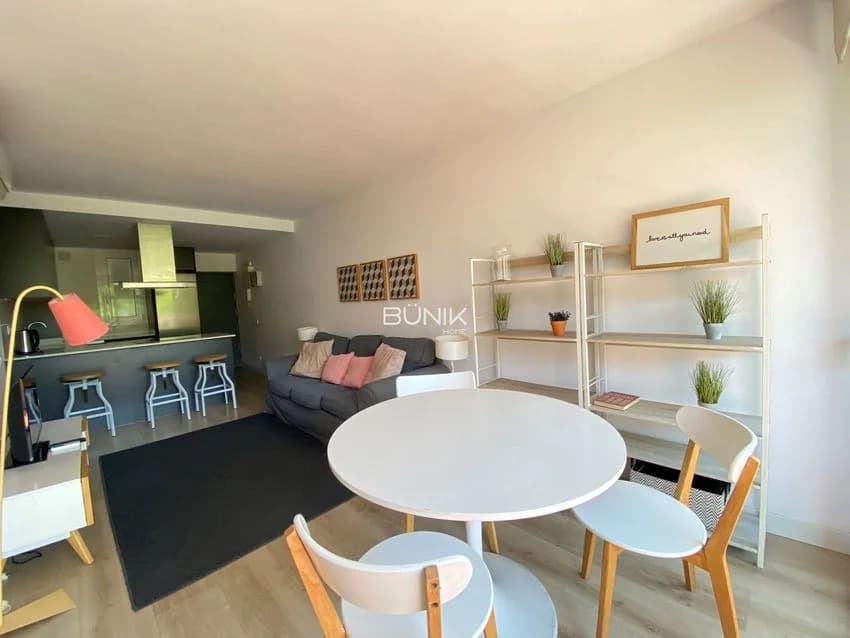 Flat / apartment for rent in Ronda del General Mitre