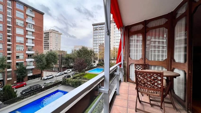 Flat / apartment for rent in Calle dels Doctors Trias i Pujol