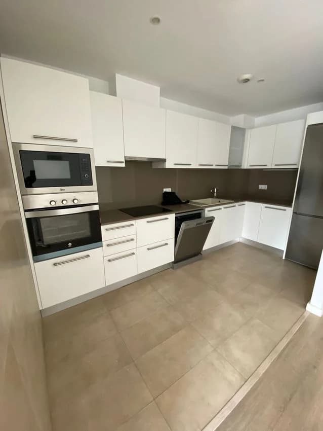 Flat / apartment for rent in Avenida d'Artur Carbonell