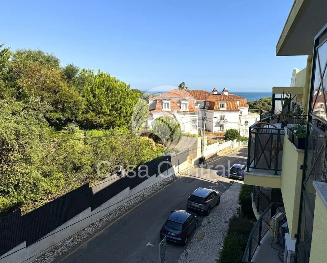 Duplex for rent in Centro do Estoril