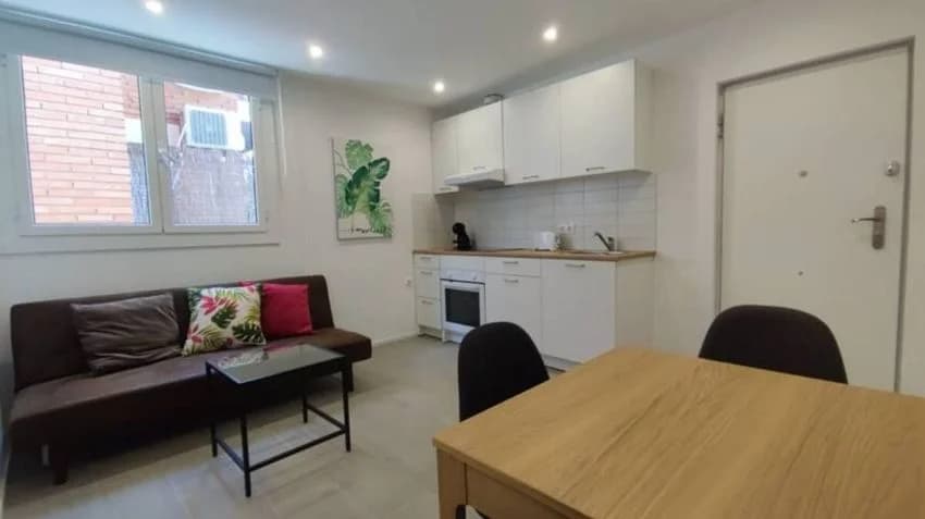 Flat / apartment for rent in Calle del Romaní