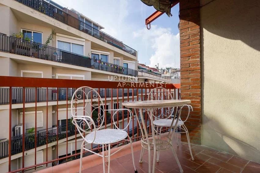 Flat / apartment for rent in Calle de l'Art