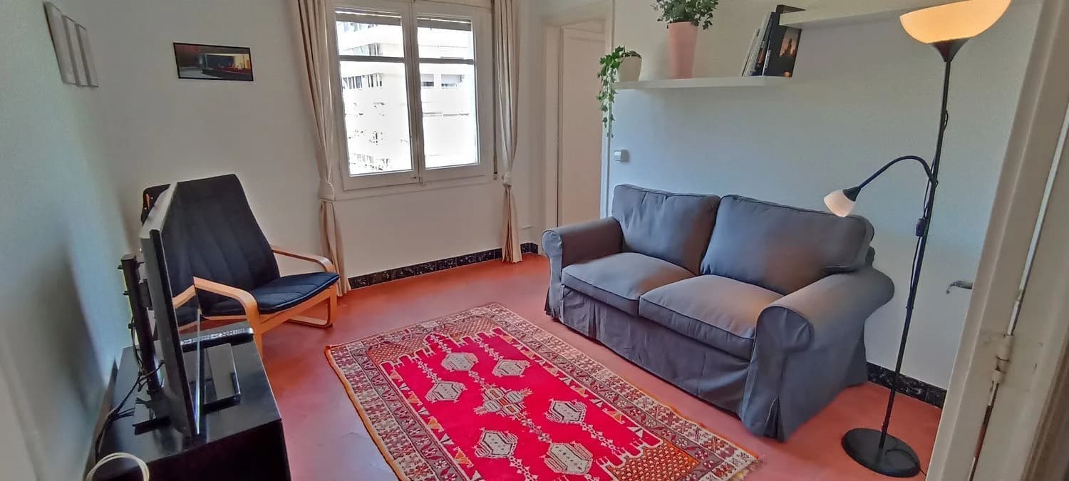 Flat / apartment for rent in Av. de Roma