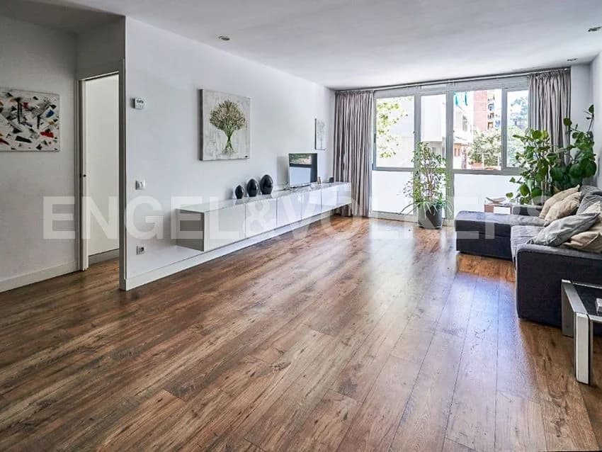 Flat / apartment for rent in La Nova Esquerra de l'Eixample