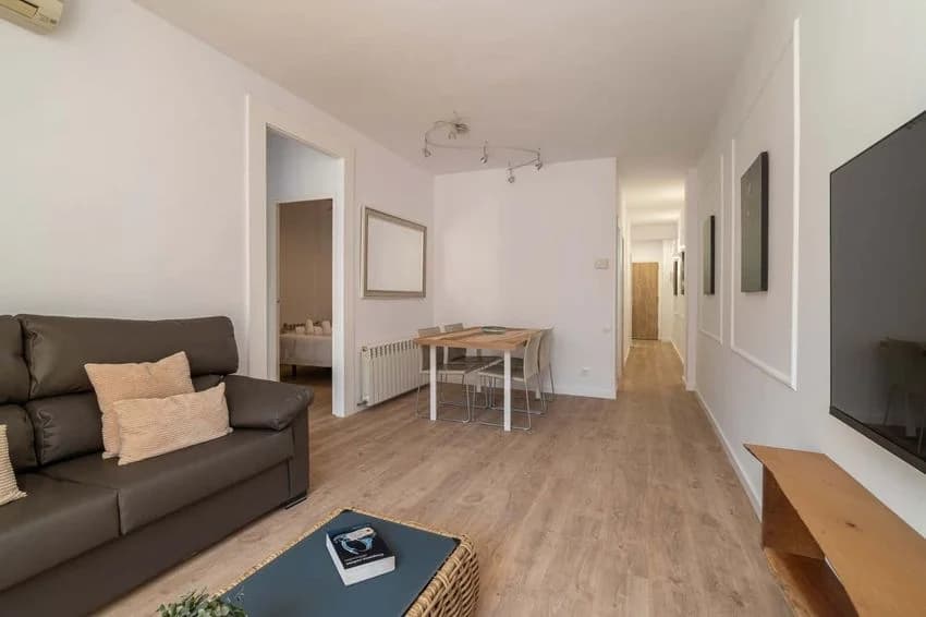 Flat / apartment for rent in Calle del Regent Mendieta, 14