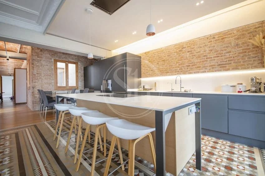 Flat / apartment for rent in Calle d'Ausiàs Marc