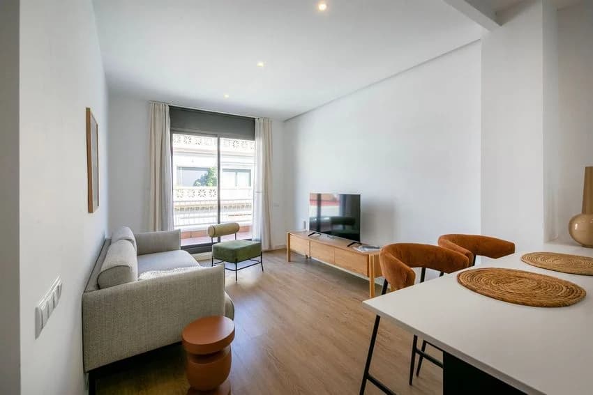 Penthouse for rent in Calle de Calaf